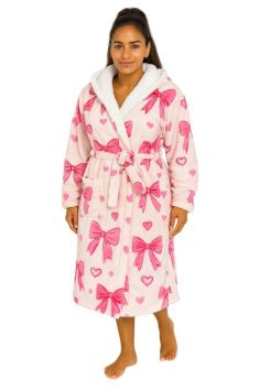 Elegante damesbadjas – Beige fleece met hartjes en strikjes